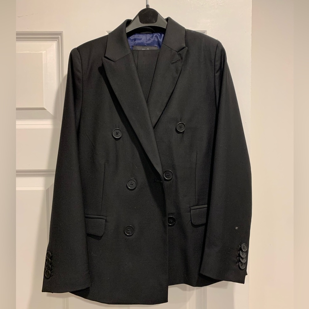 Black Zara Suit for Boys Size:9
